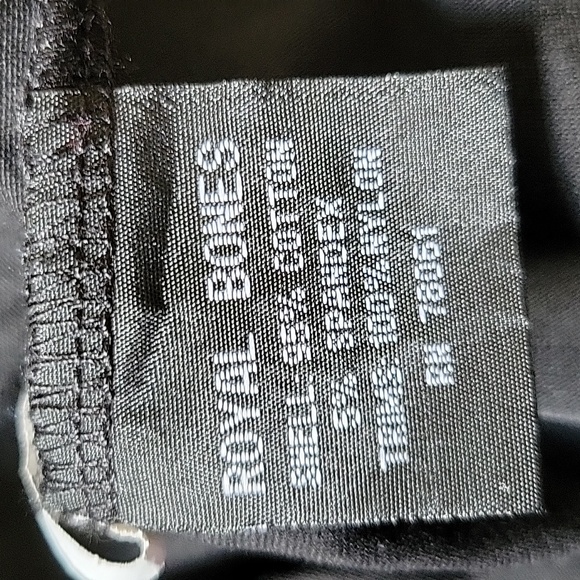 Royal Bones | Lace Keyhole Hi-Low Dress - Picture 12 of 12